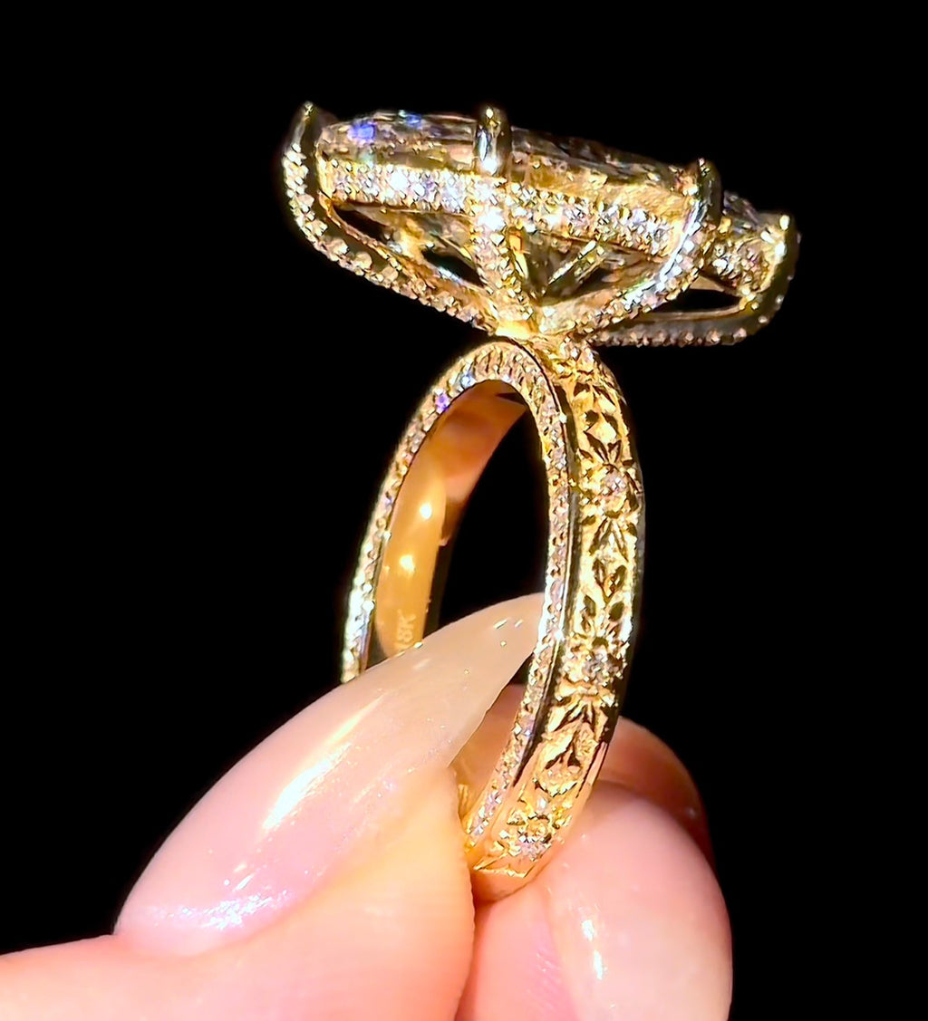 Marquise Engraved Chic