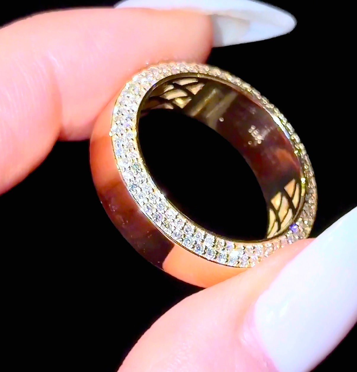 7mm Men’s Double Diamond Bevelled Edge Band - Jewels of America