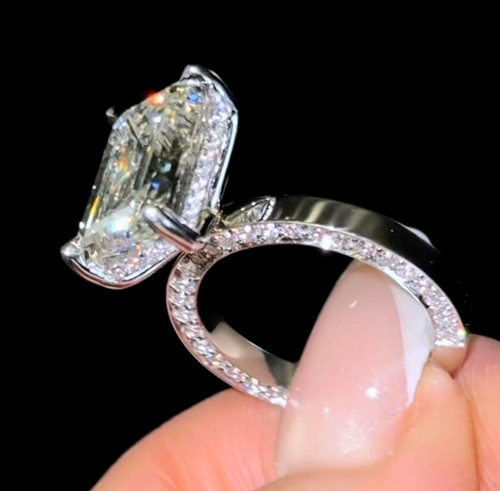 Emerald Ciara Ring - Jewels of America
