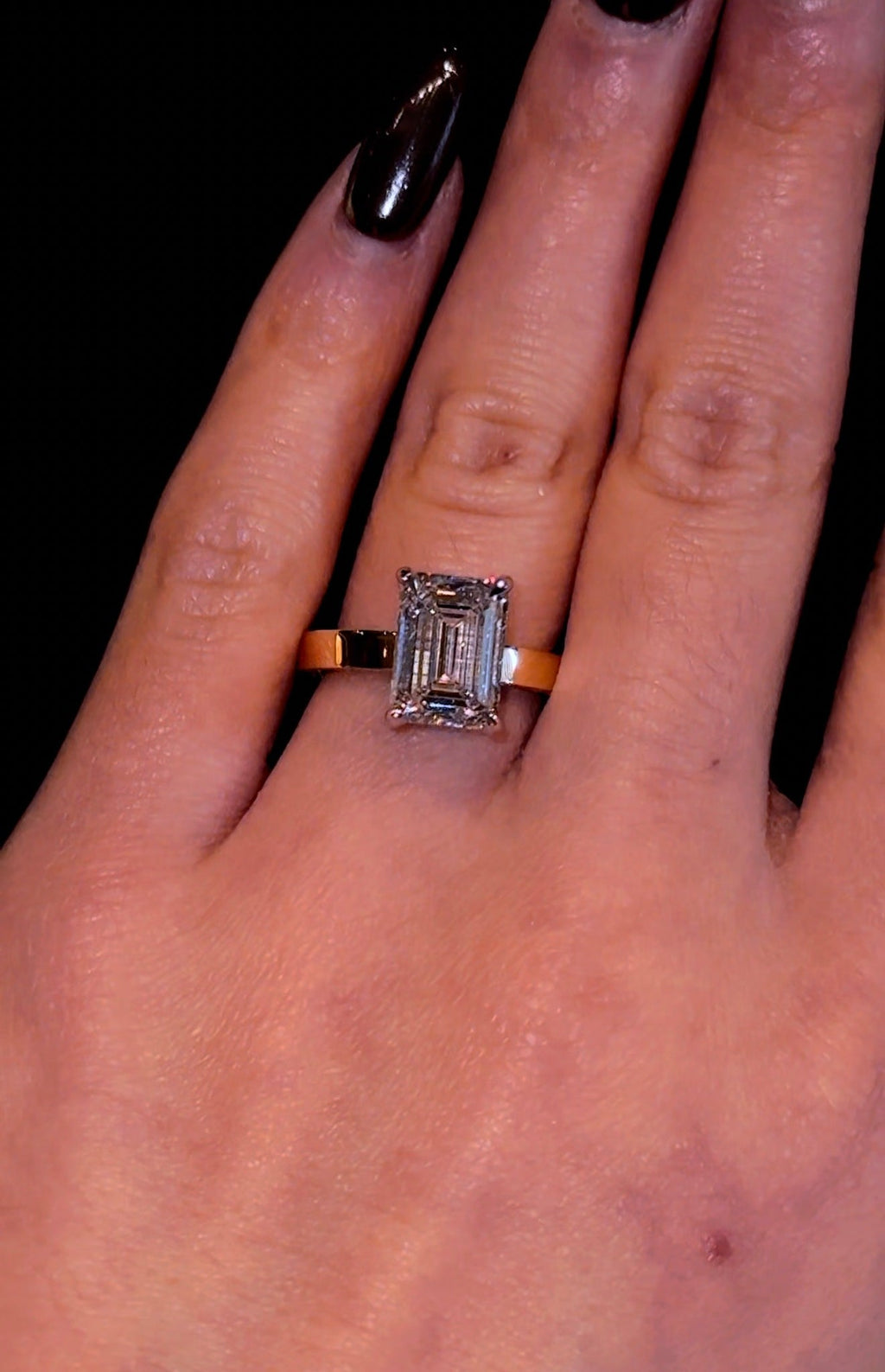 Emerald Ciara Ring - Jewels of America