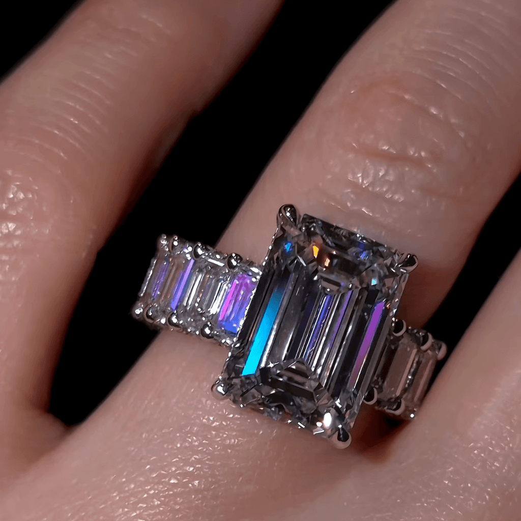 Emerald Queen Ring - Jewels of Toronto