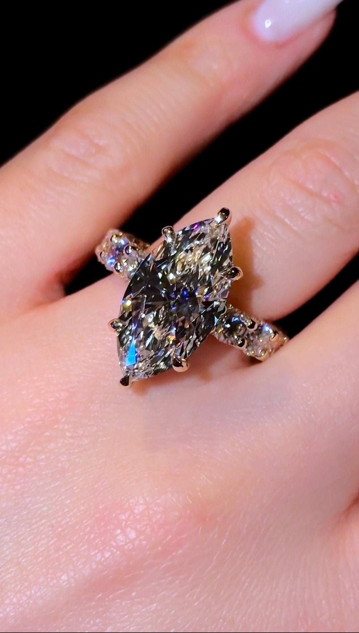 Marquise Queen Ring - Jewels of America