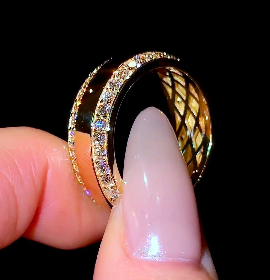 Men’s 8mm Diamond Bevelled Edge Band - Jewels of America