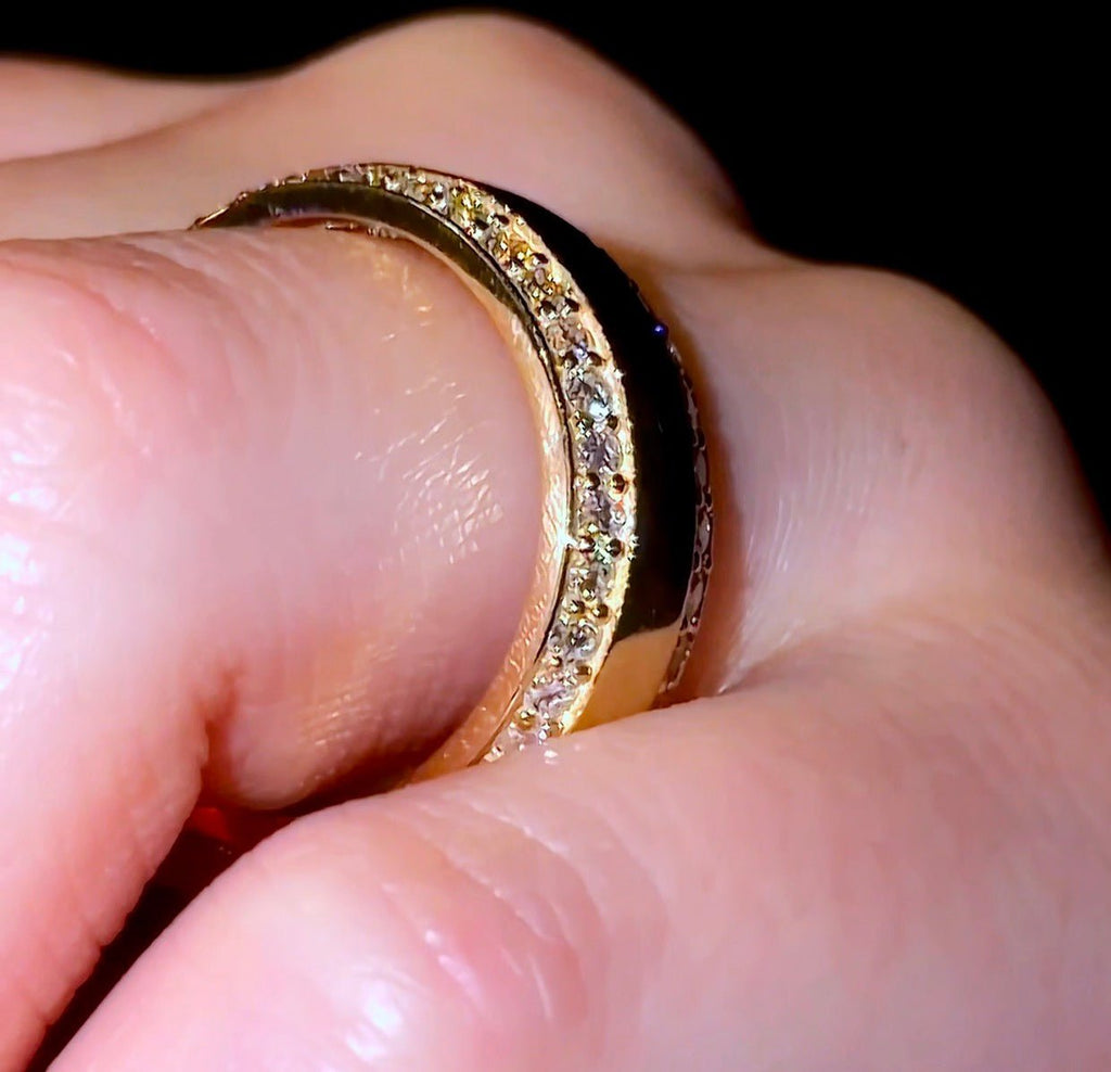 Men’s 8mm Diamond Bevelled Edge Band - Jewels of America