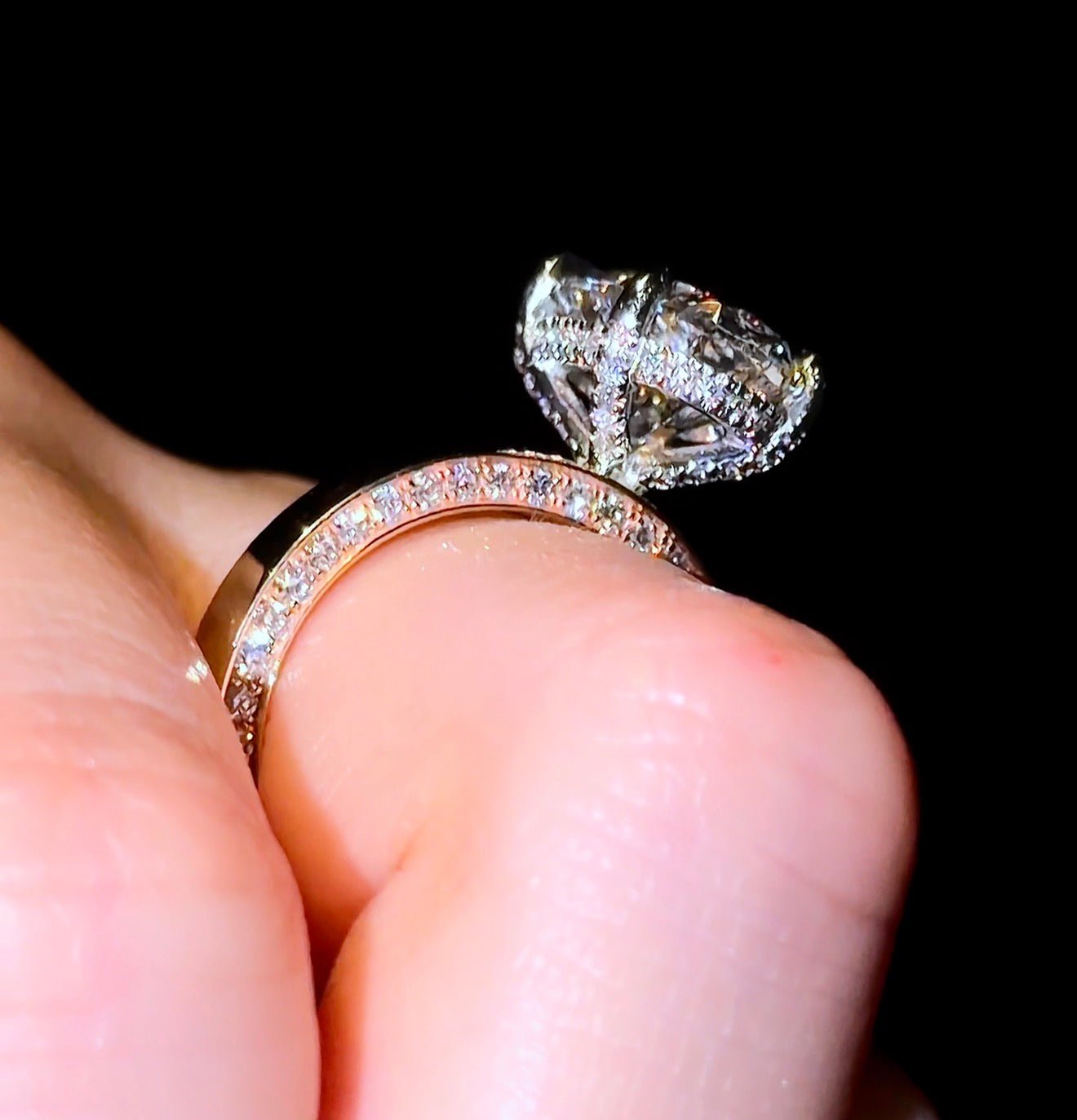 Oval Ciara Ring - Jewels of America