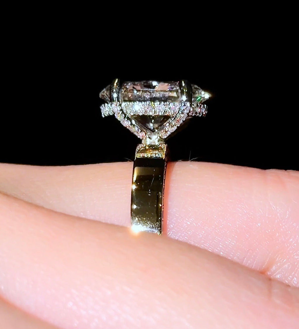 Oval Ciara Ring - Jewels of America
