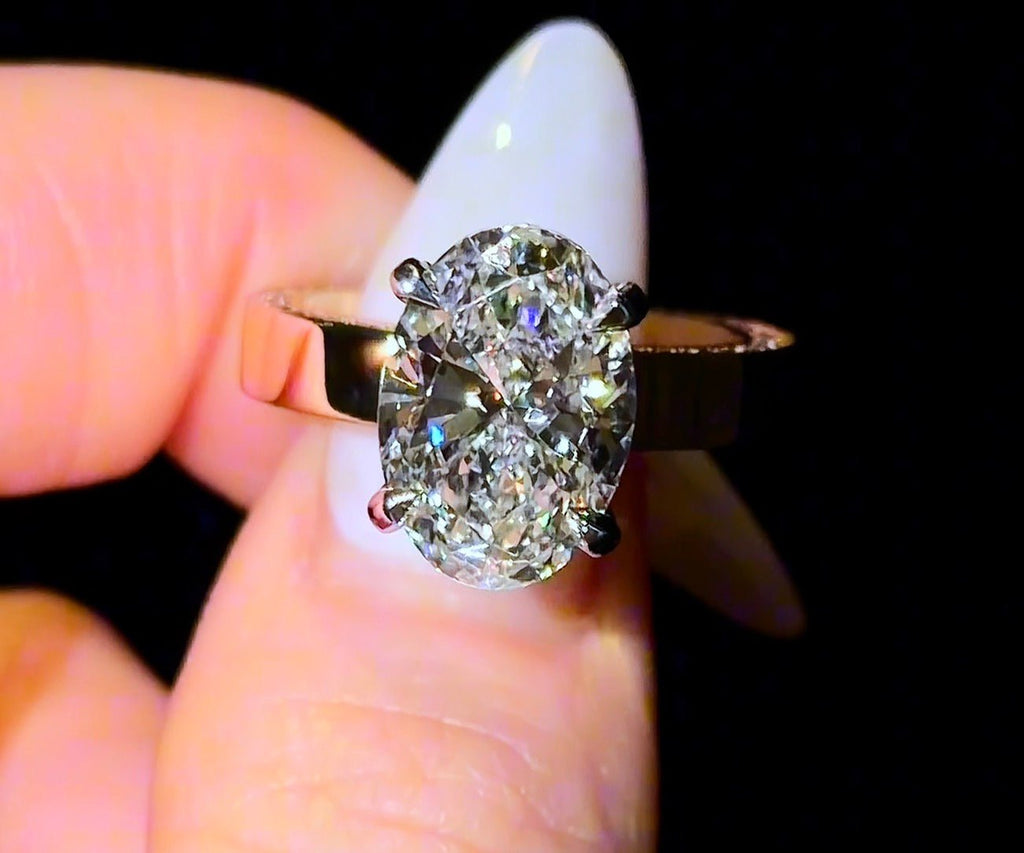 Oval Ciara Ring - Jewels of America