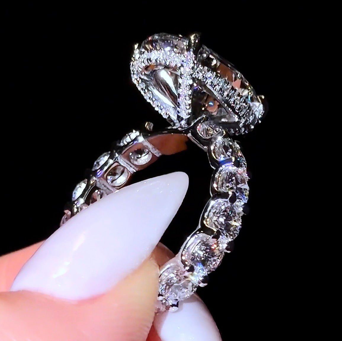 Oval Countess - Jewels of America