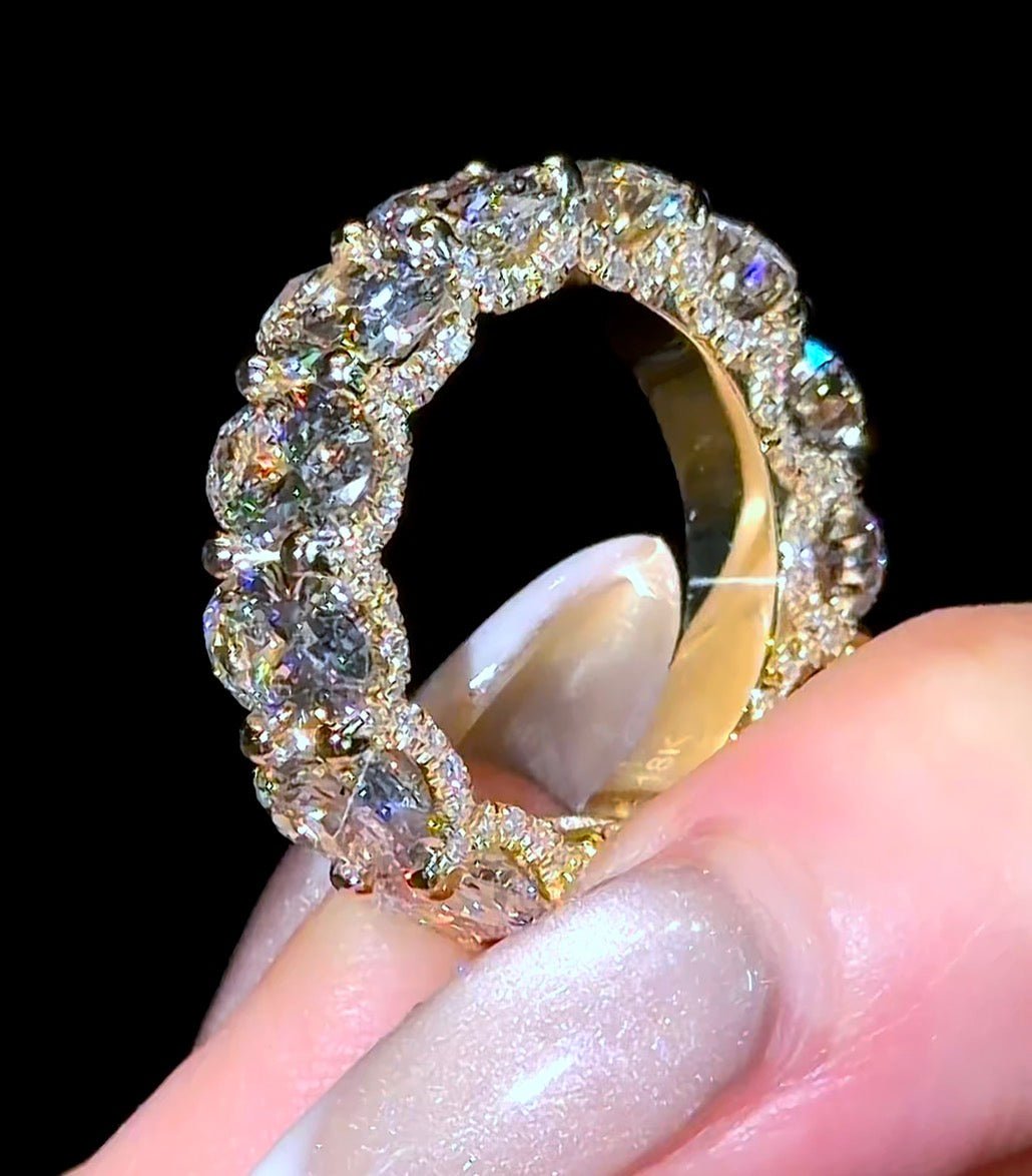 Oval Super Queen Wedding Band - Jewels of America