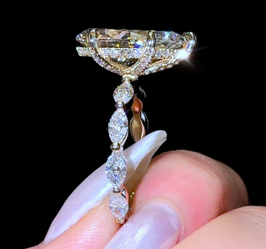 Pear w/ Bubble Band - Jewels of America