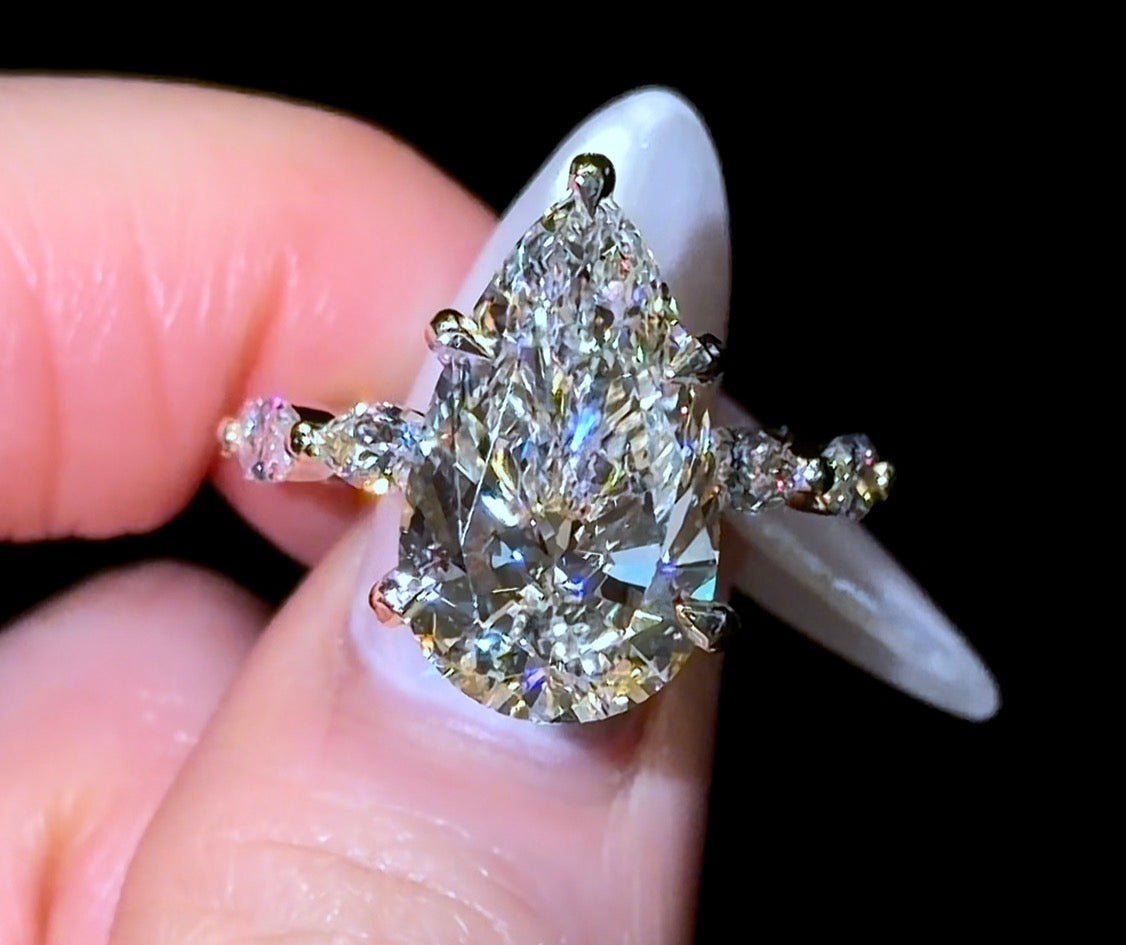 Pear w/ Bubble Band - Jewels of America