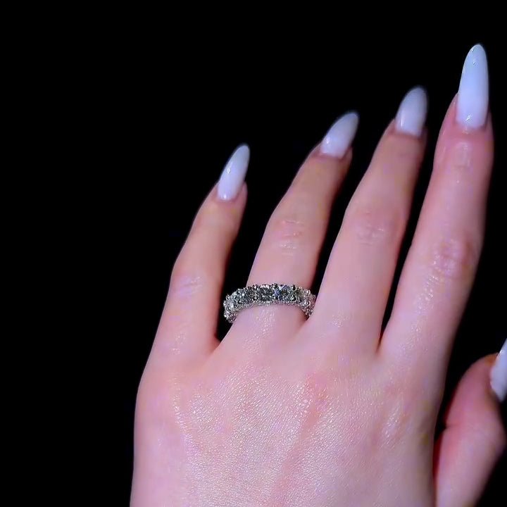 Queen Wedding Band - Jewels of Toronto