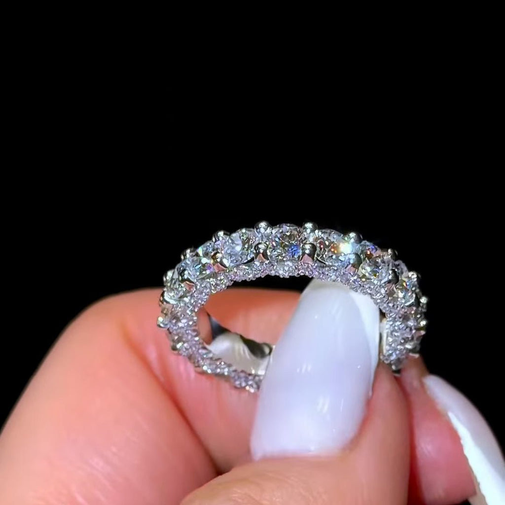 Queen Wedding Band - Jewels of Toronto