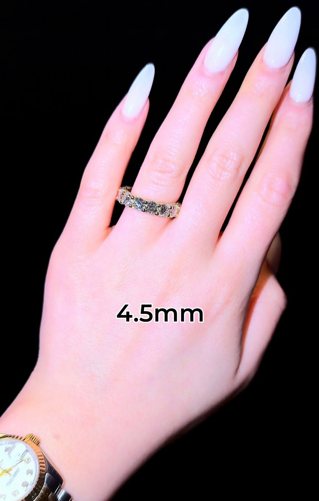 Queen Wedding Band - Jewels of America