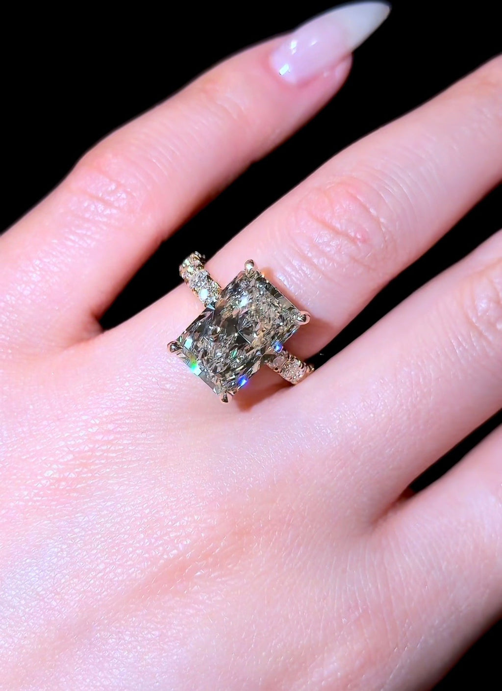 Radiant Pavé Cathedral - Jewels of America