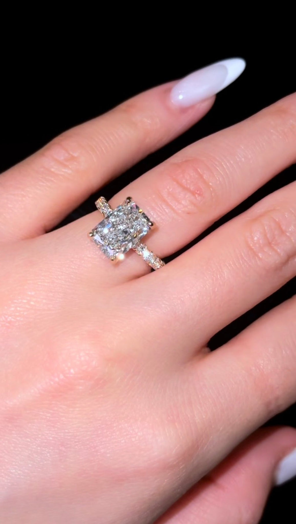Radiant Pavé Cathedral - Jewels of America