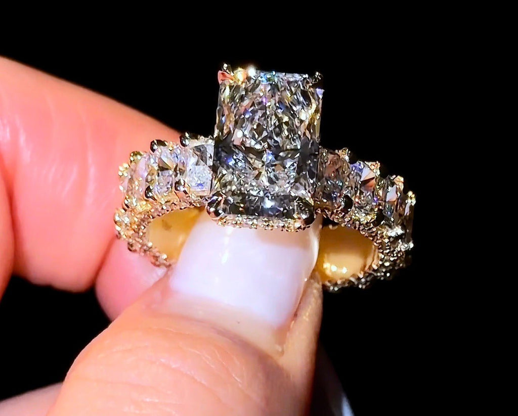 Radiant Queen Ring - Jewels of America