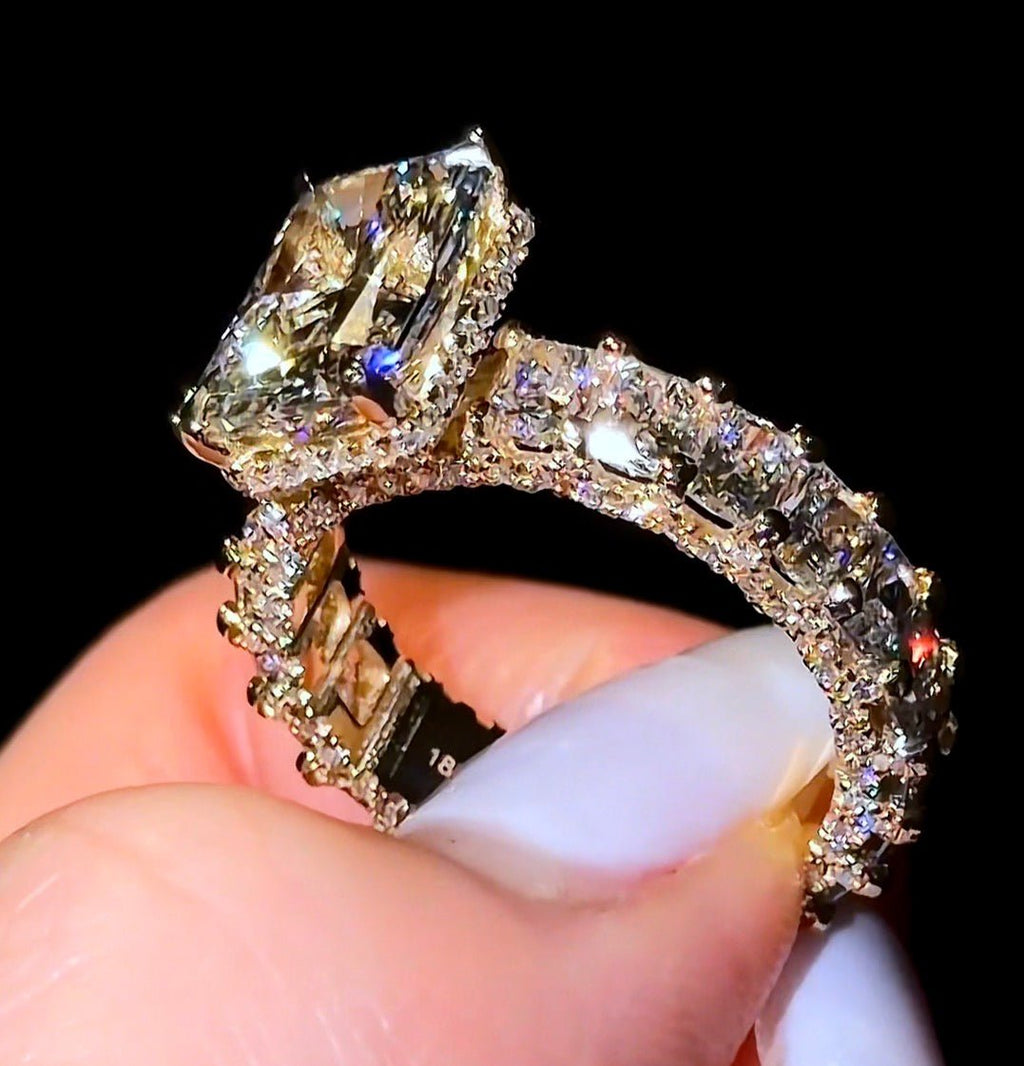 Radiant Queen Ring - Jewels of America