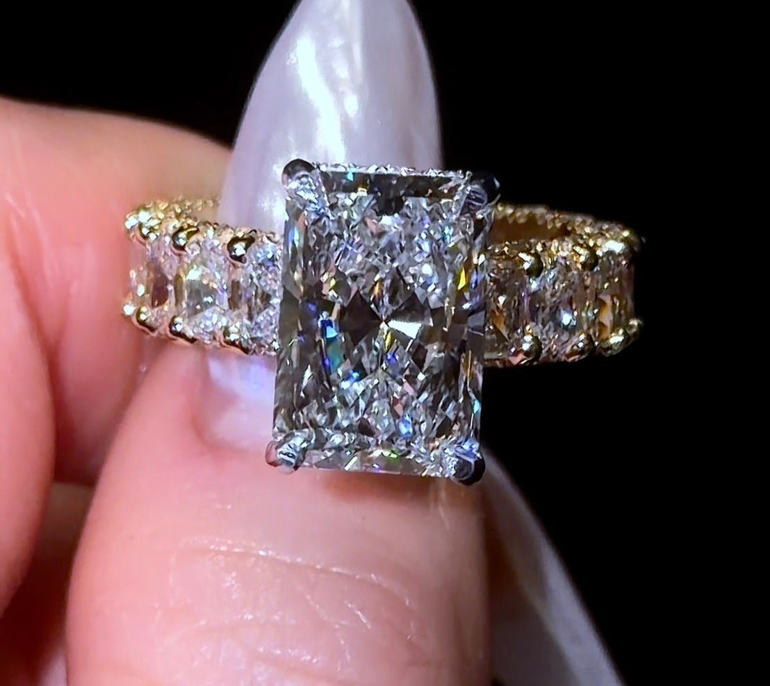 Radiant Queen Ring - Jewels of America