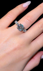 Round Queen Ring - Jewels of Toronto