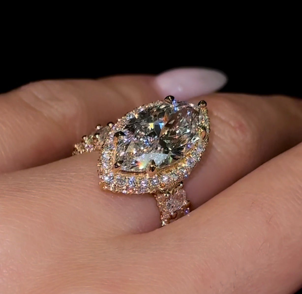 Traditional Marquise Queen Ring - Jewels of America