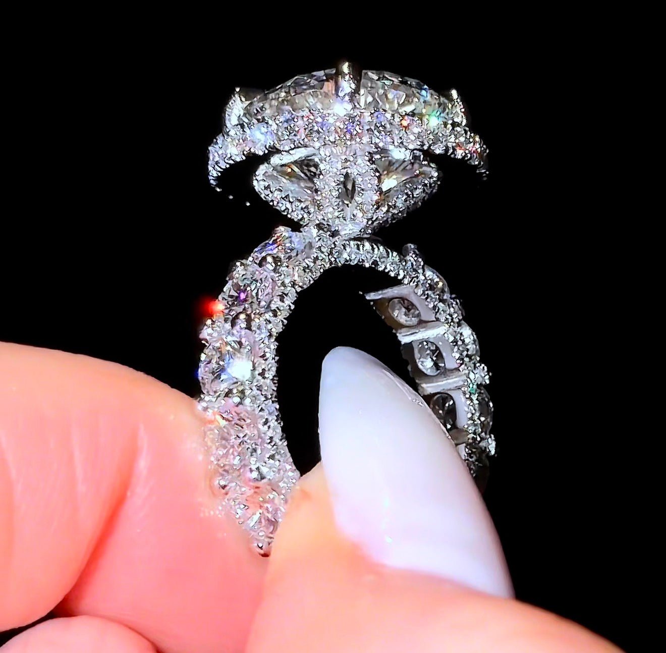 Traditional Round Flower Queen Ring - Jewels of America